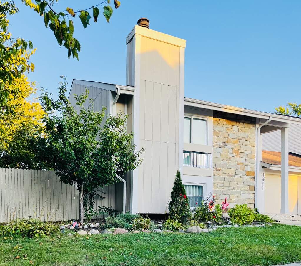 30W260 Butterfield Road #201, Warrenville, IL 60555 | MLS# 12255652 | @ properties Chicago Area