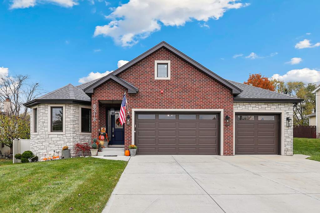 8318 W 91st Street photo