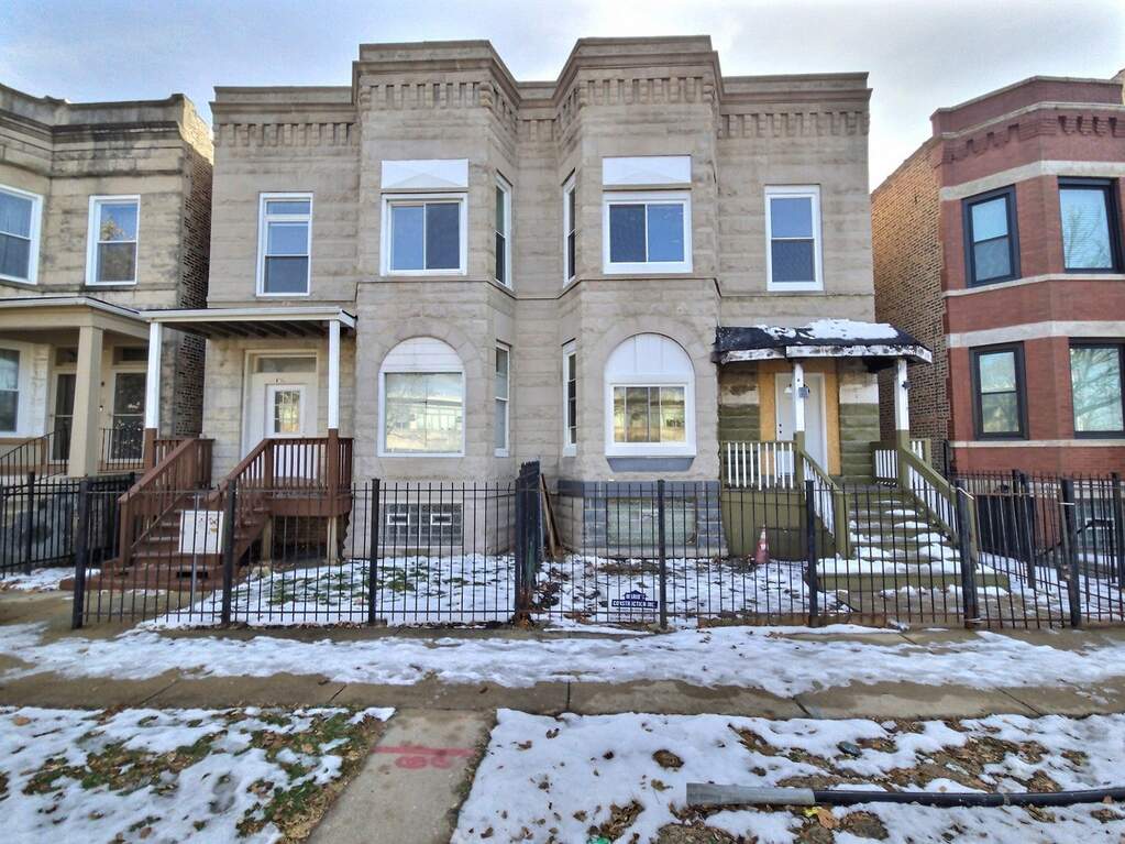 house, Chicago