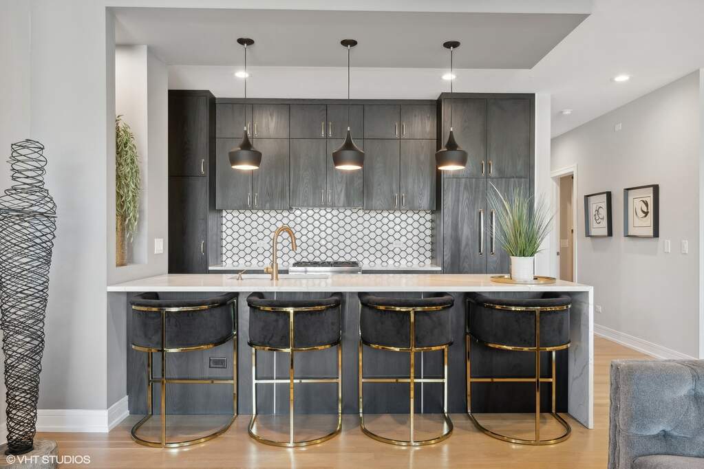 1203 W Superior Street