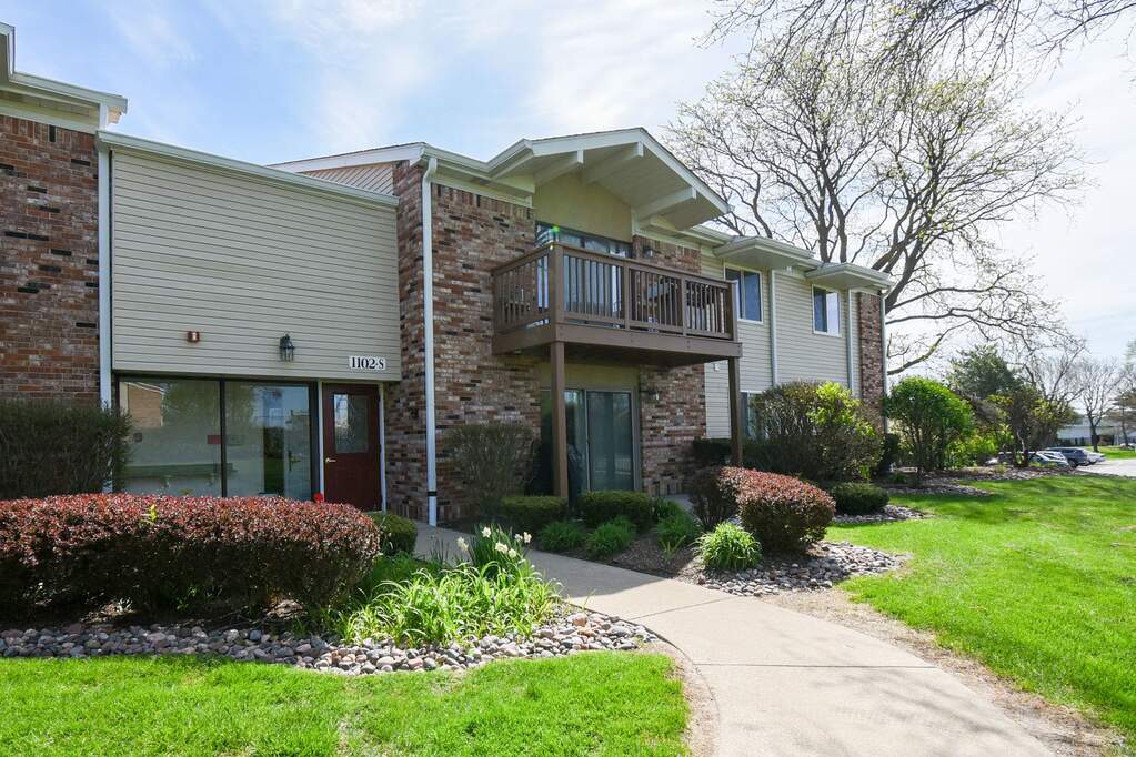 1102 Hinswood Drive #206