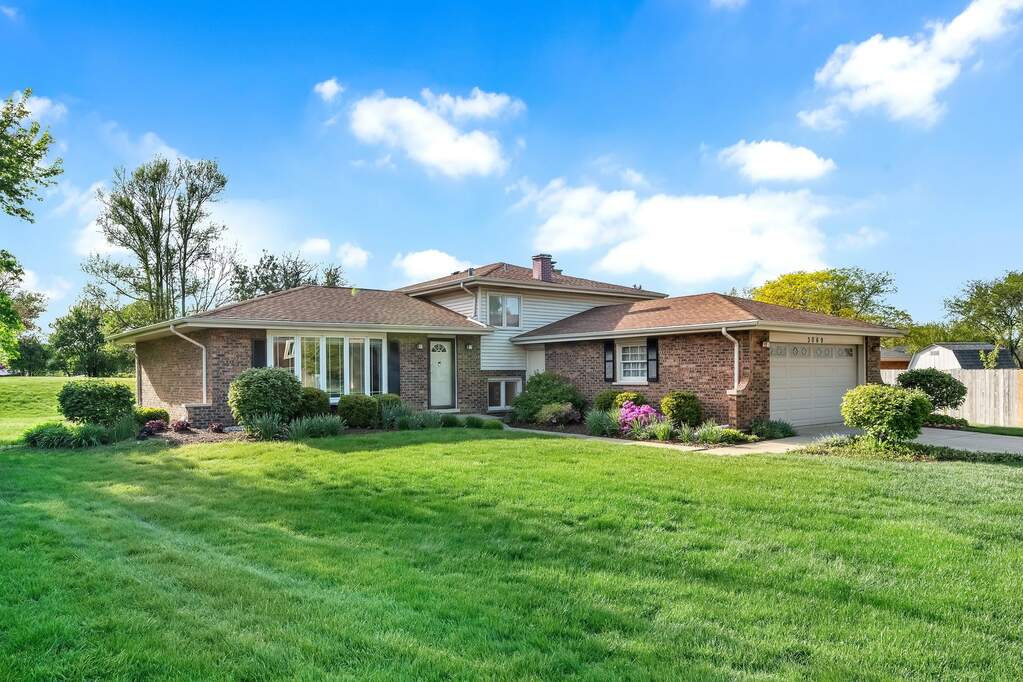 3069 Hillside Court
