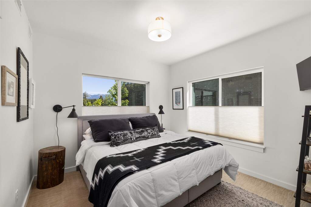 2 Bedroom Villa/Townhouse's Image 14