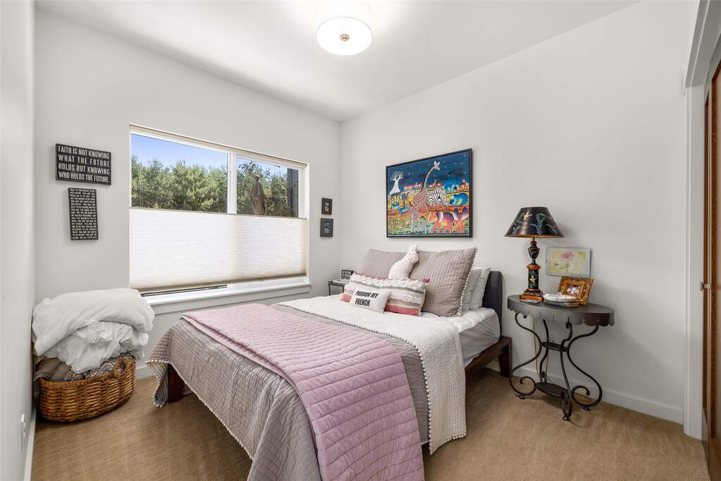 2 Bedroom Villa/Townhouse's Image 16