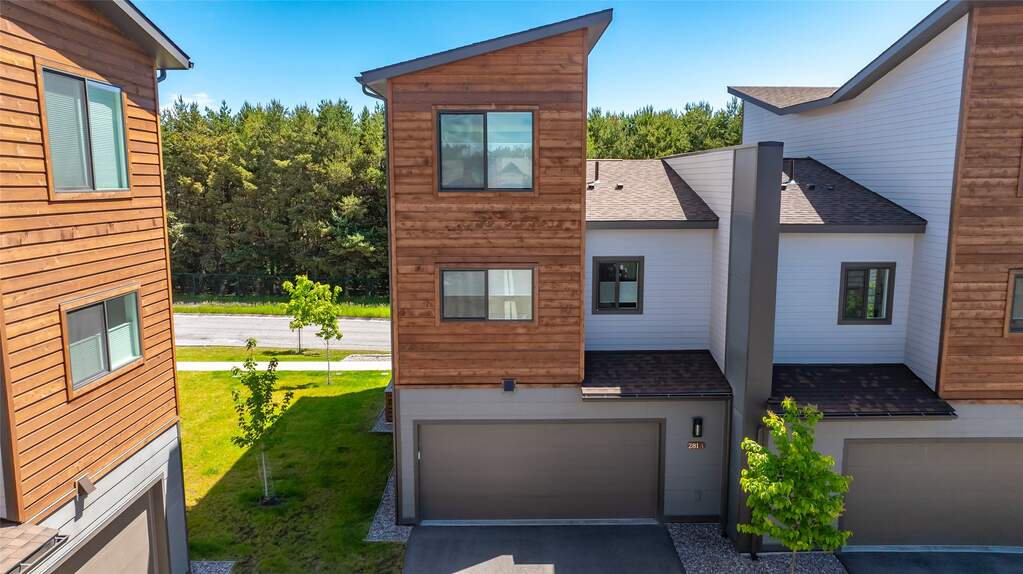 2 Bedroom Villa/Townhouse's Image 35