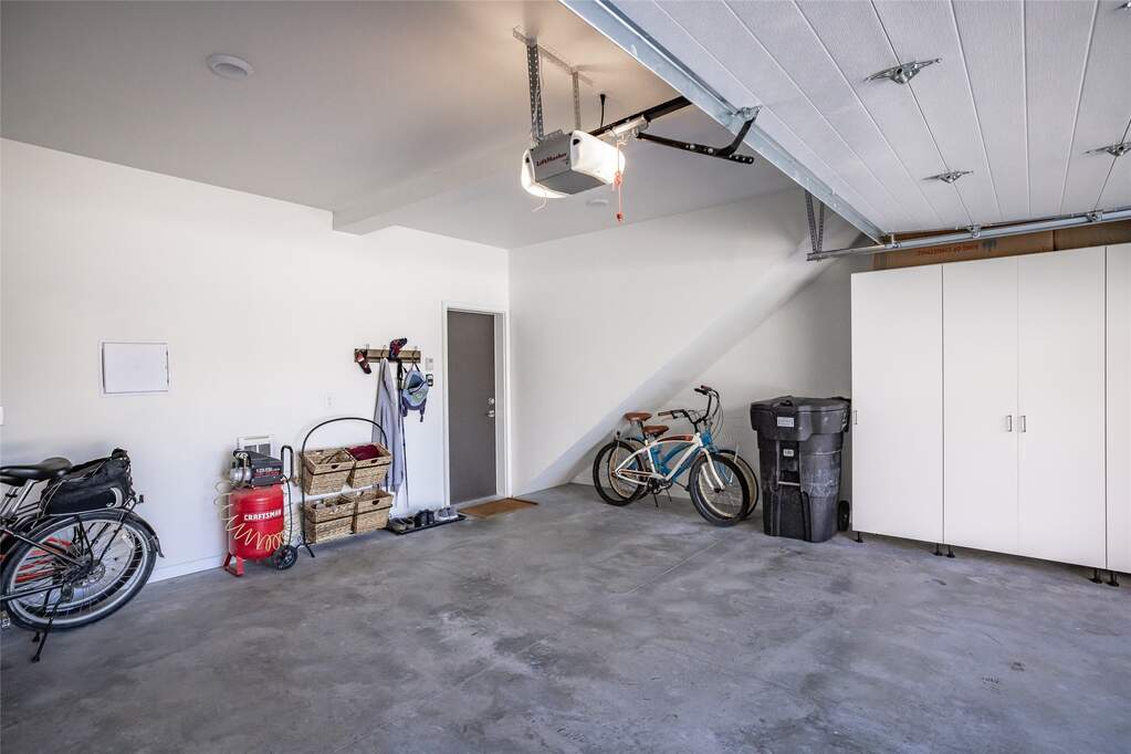 2 Bedroom Villa/Townhouse's Image 38