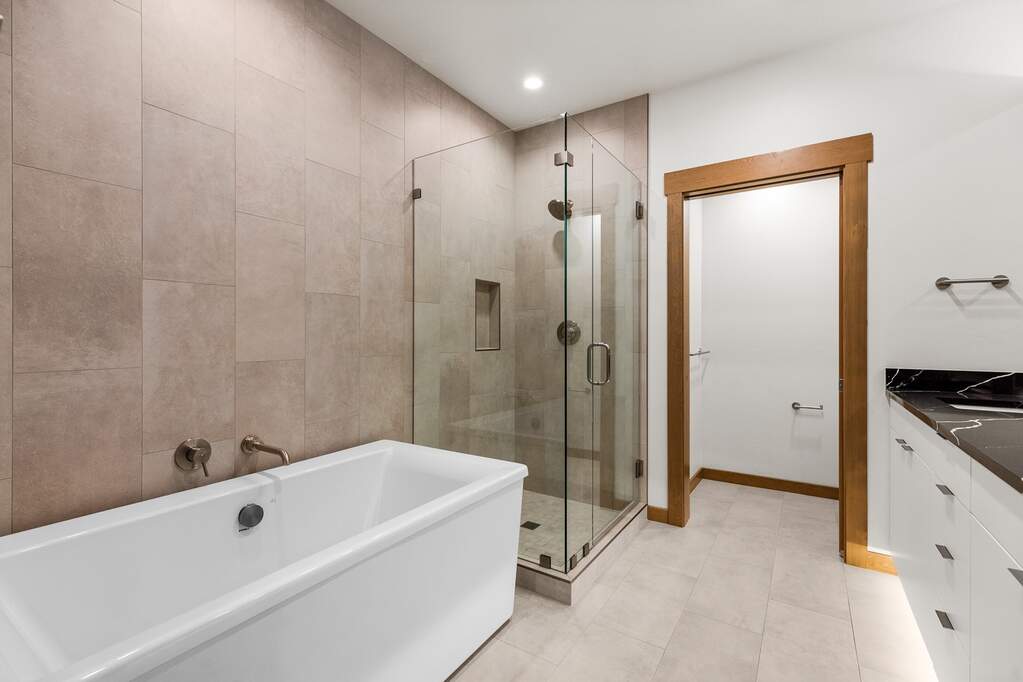 2 Bedroom Apartment/Flat's Image 8