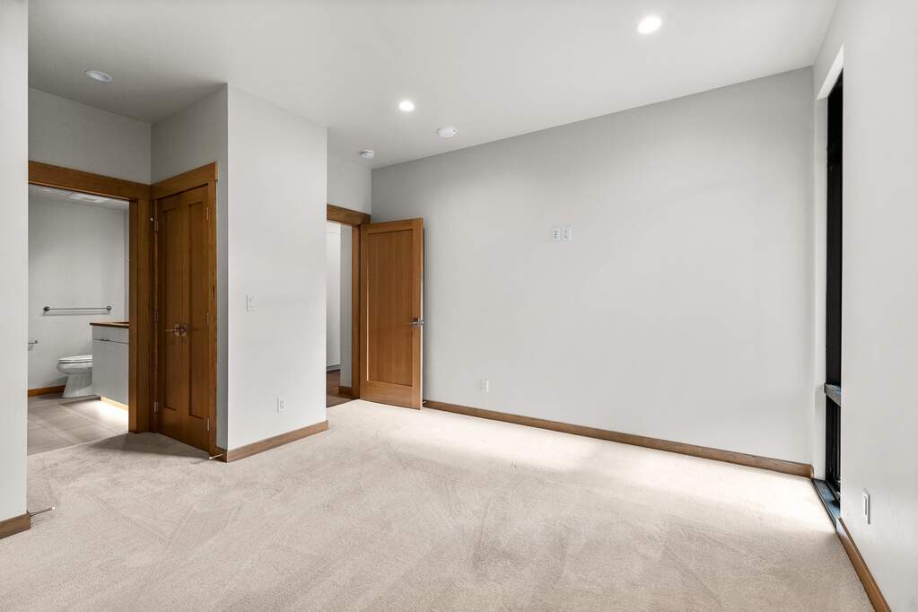 2 Bedroom Apartment/Flat's Image 5
