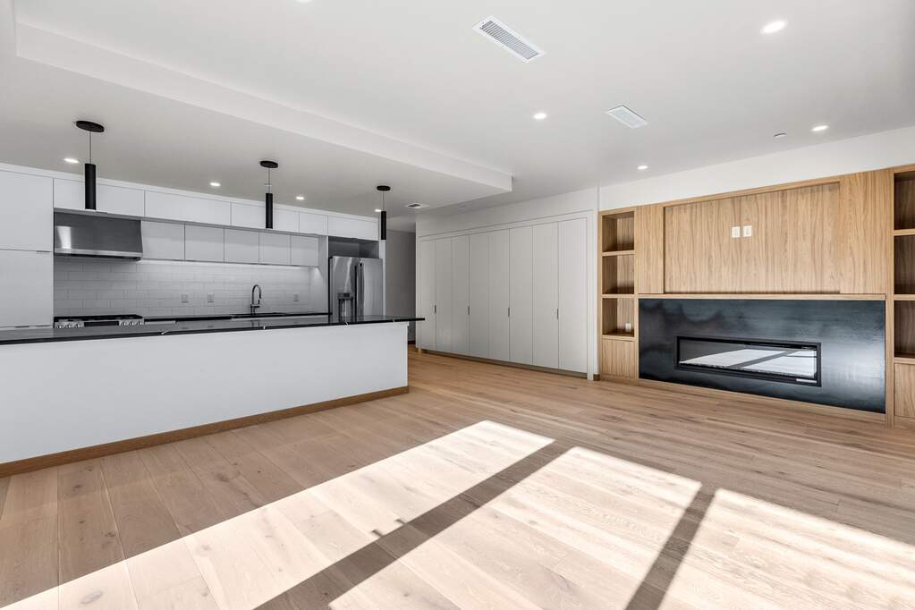2 Bedroom Apartment/Flat's Image 4