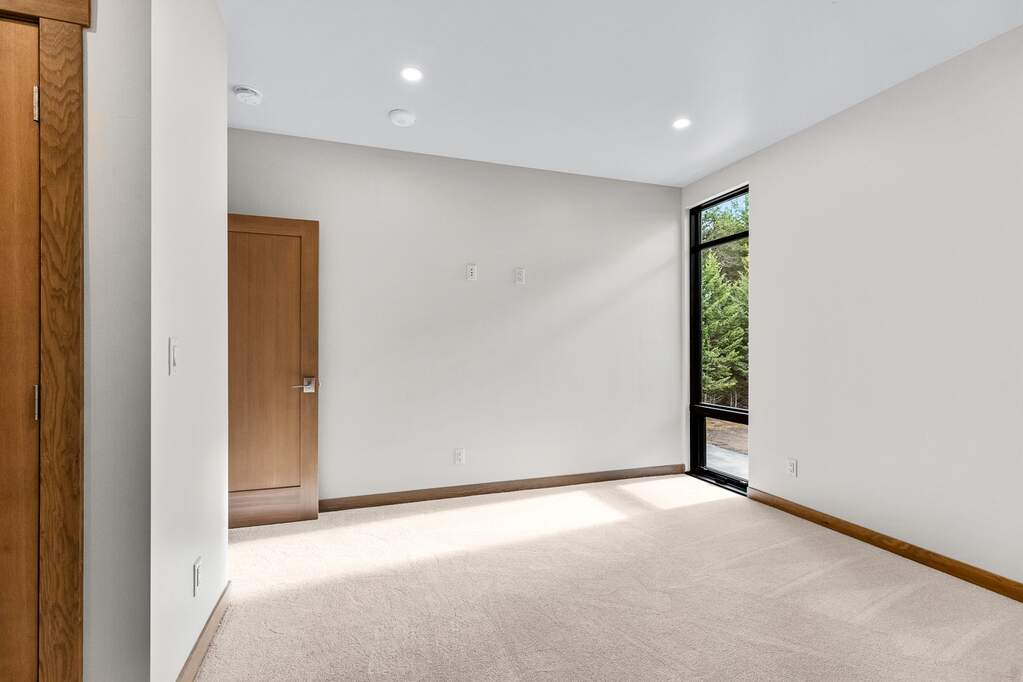 2 Bedroom Apartment/Flat's Image 5