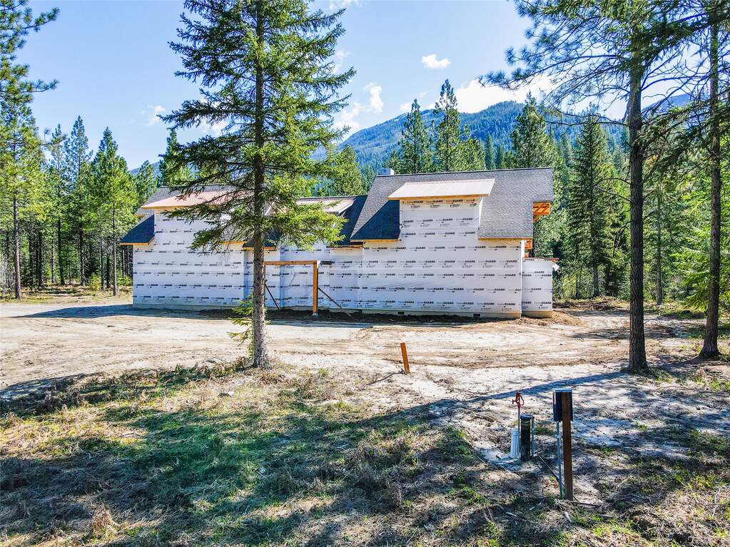 4 Bedroom Single Family Home/House's Image 12