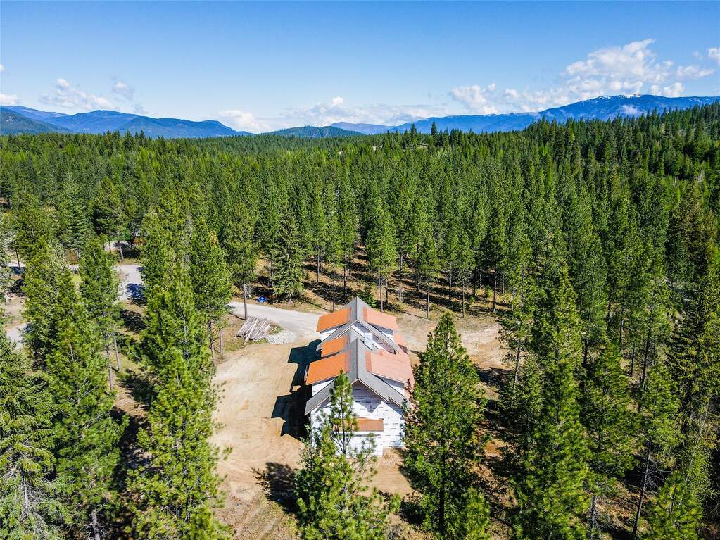 4 Bedroom Single Family Home/House's Image 14