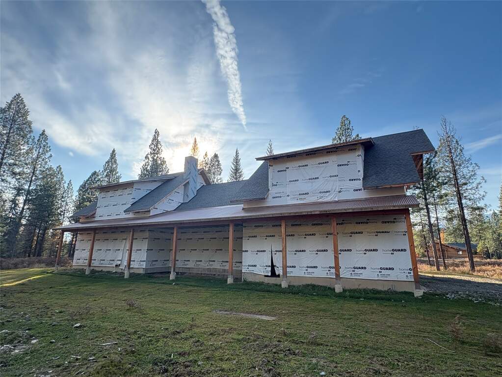 4 Bedroom Single Family Home/House's Image 3