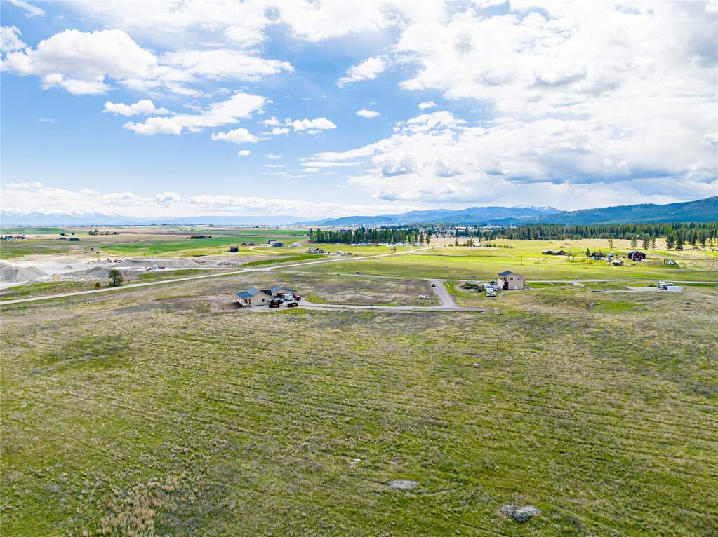 Land/Vacant Land's Image 3