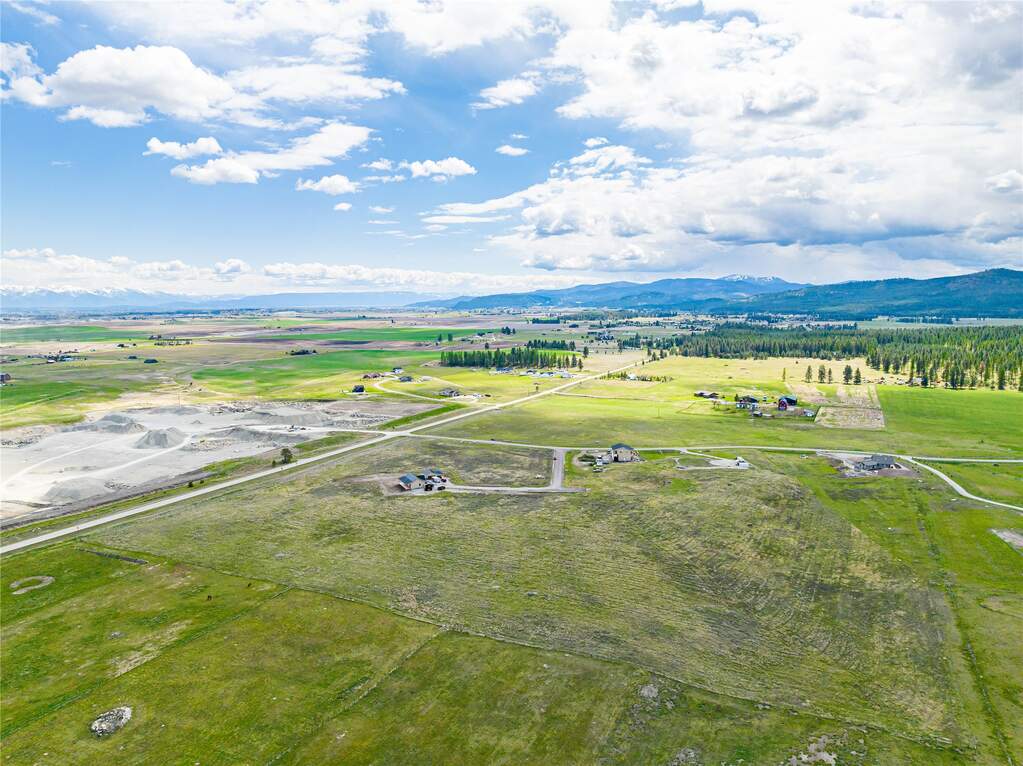 Land/Vacant Land's Image 4
