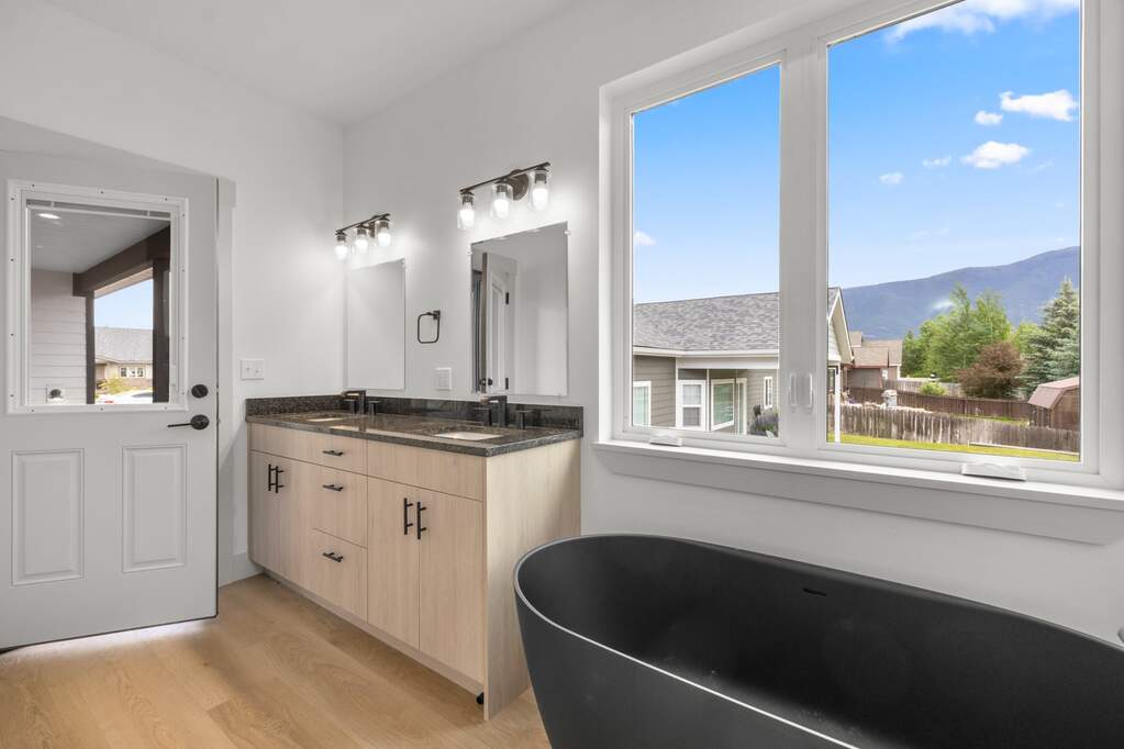 4 Bedroom Single Family Home/House's Image 20