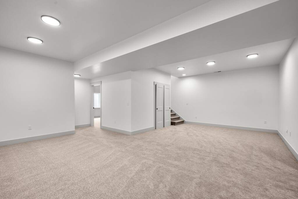 4 Bedroom Single Family Home/House's Image 25