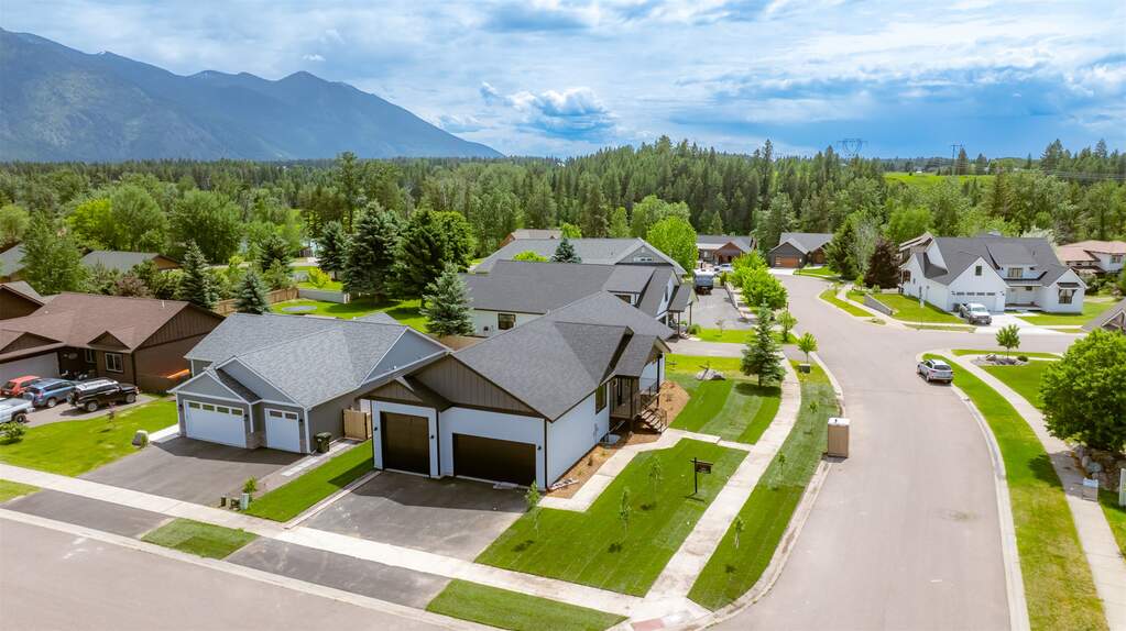 4 Bedroom Single Family Home/House's Image 33
