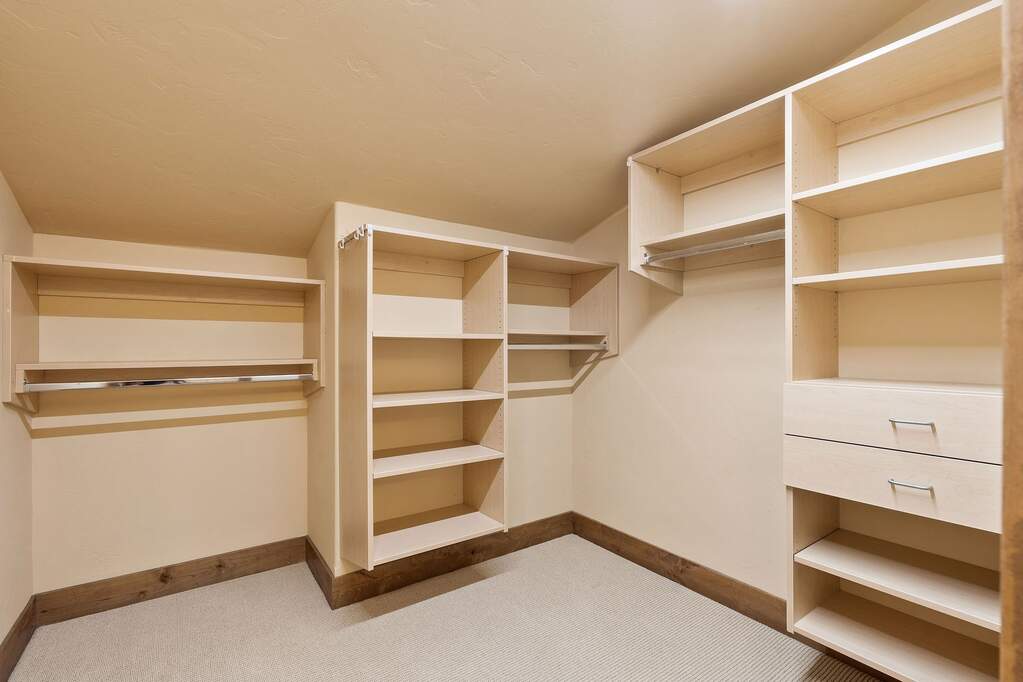 2 Bedroom Apartment/Flat's Image 36