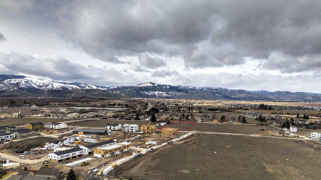 Land/Vacant Land's Image 9