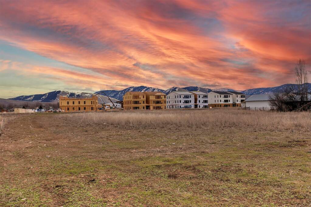 Land/Vacant Land's Image 6
