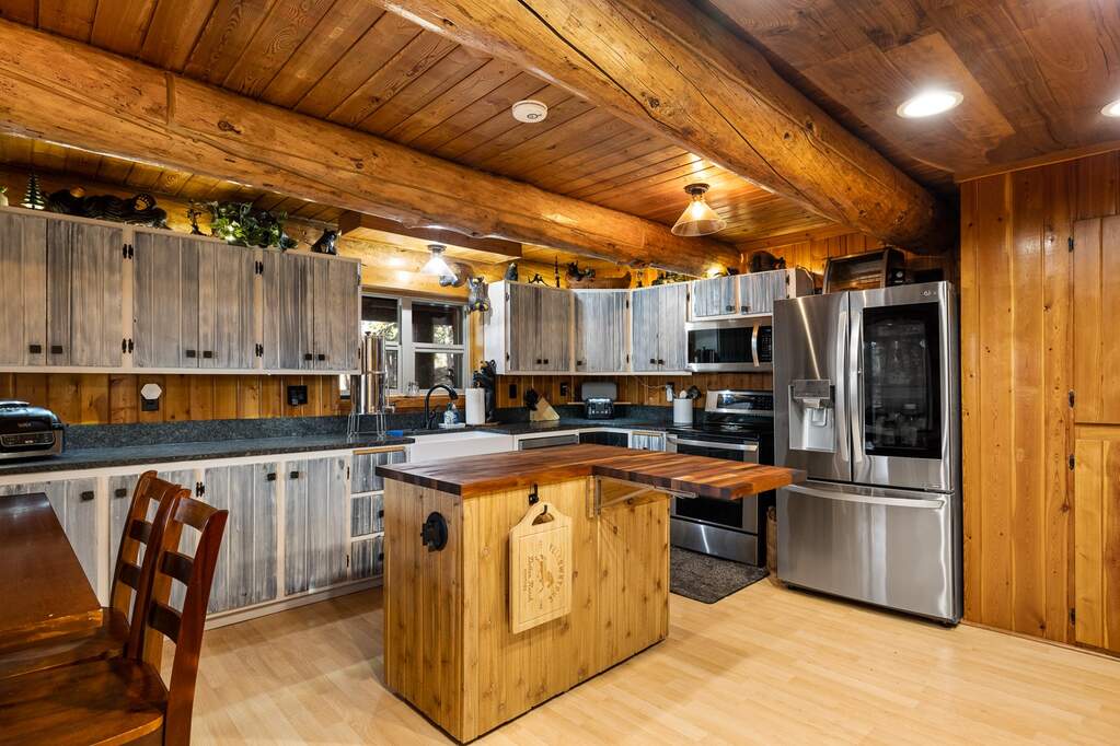 3 Bedroom Single Family Home/House's Image 11