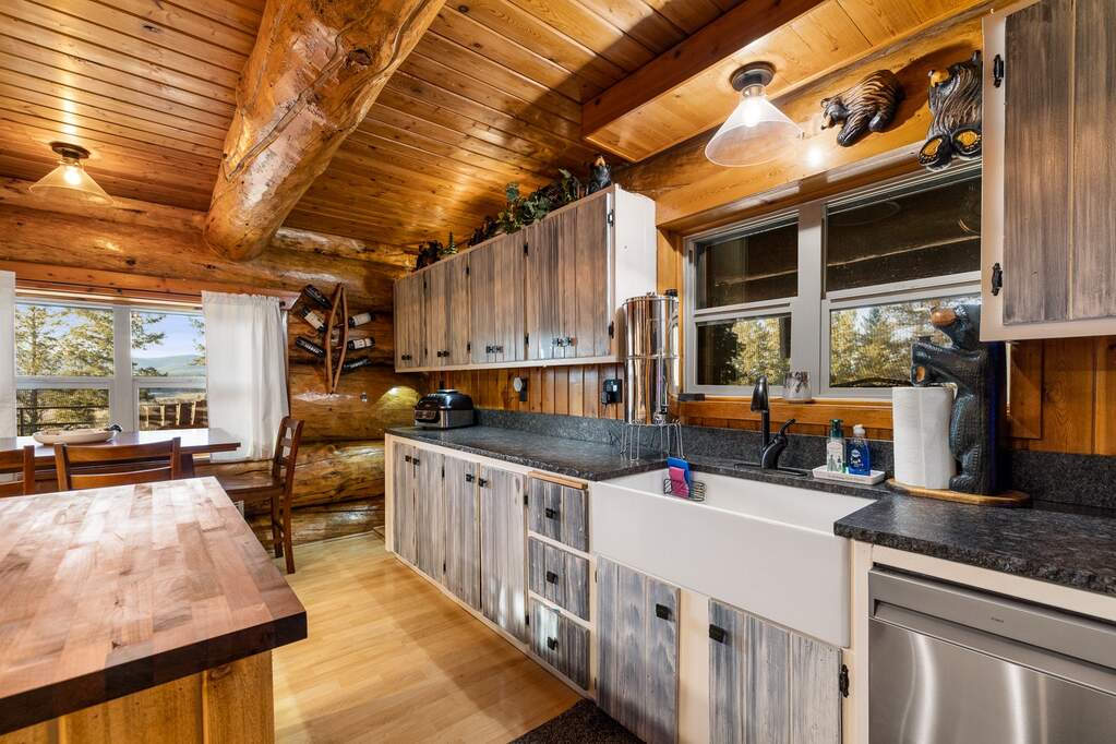 3 Bedroom Single Family Home/House's Image 13