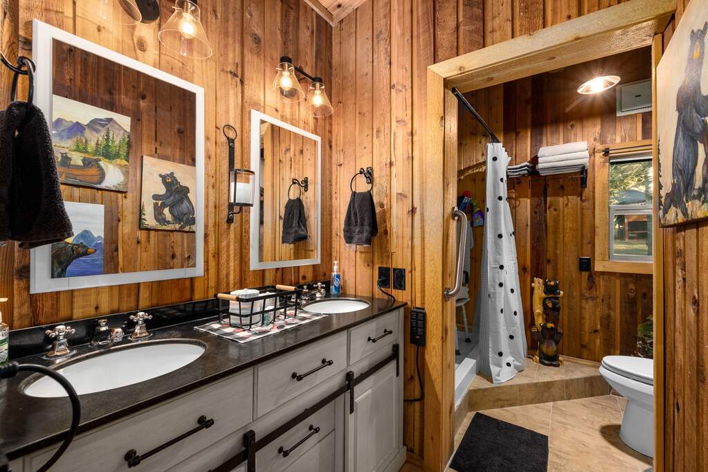 3 Bedroom Single Family Home/House's Image 32