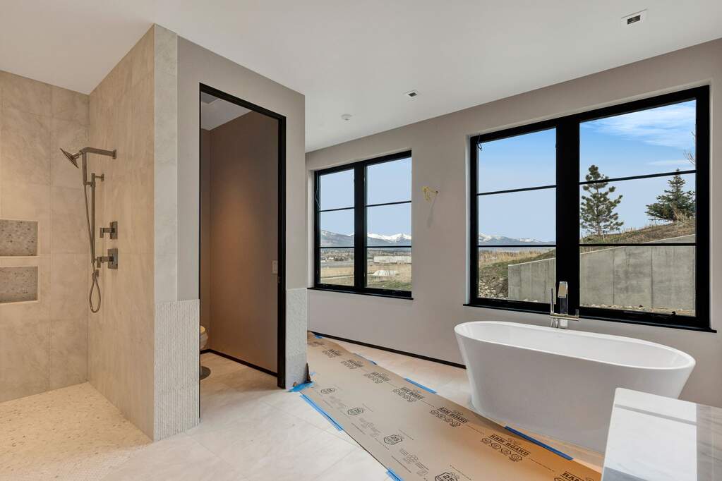3 Bedroom Single Family Home/House's Image 24