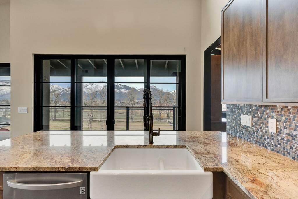 3 Bedroom Single Family Home/House's Image 44