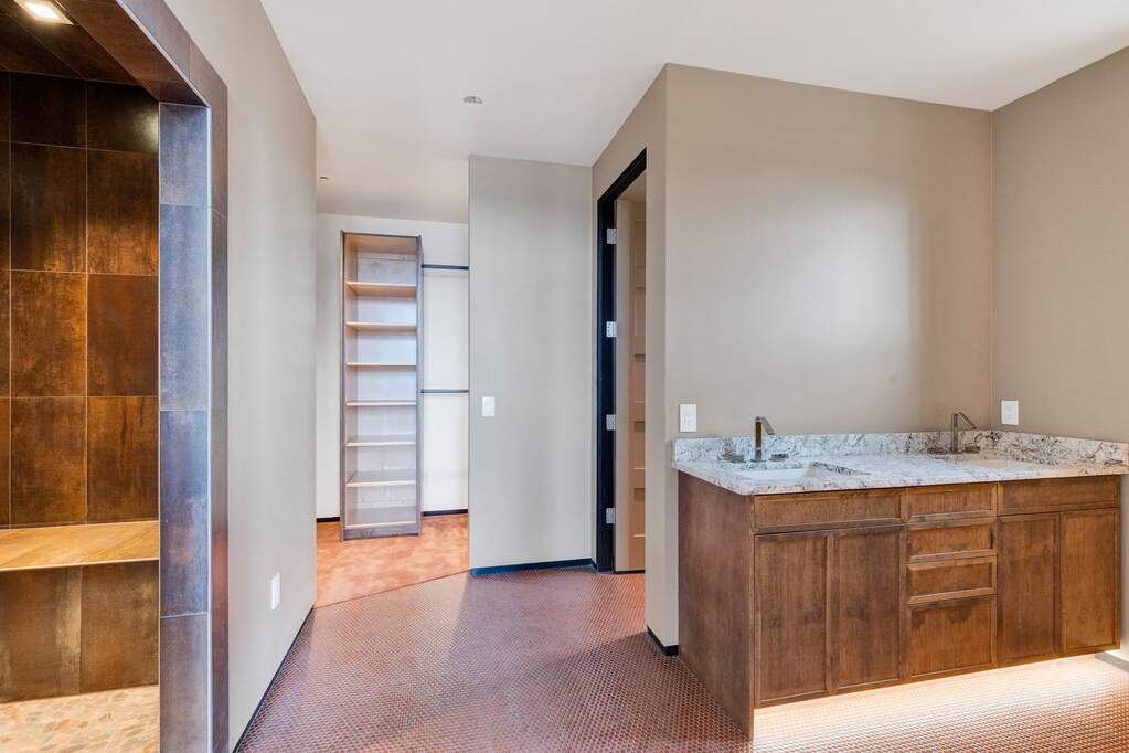3 Bedroom Single Family Home/House's Image 48