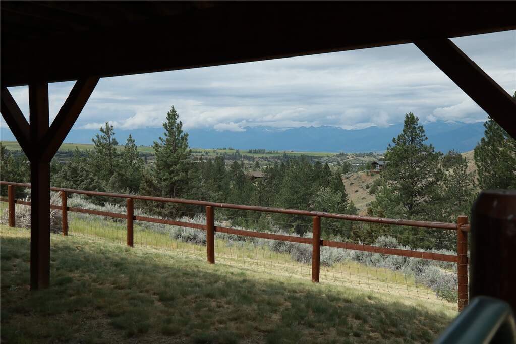 3 Bedroom Single Family Home/House's Image 7