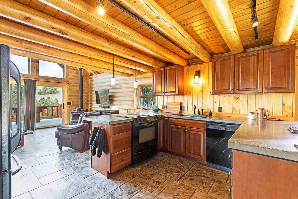 3 Bedroom Single Family Home/House's Image 19