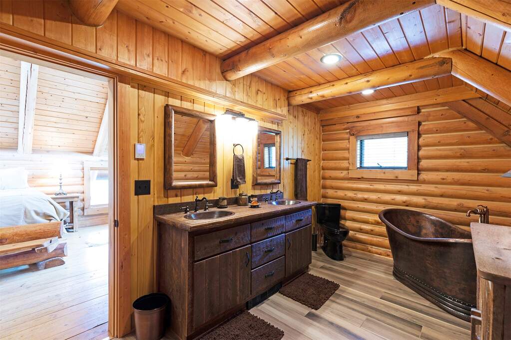 3 Bedroom Single Family Home/House's Image 32