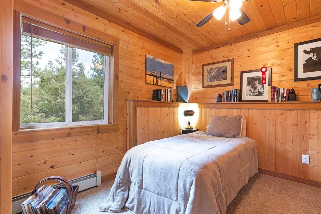 3 Bedroom Single Family Home/House's Image 41