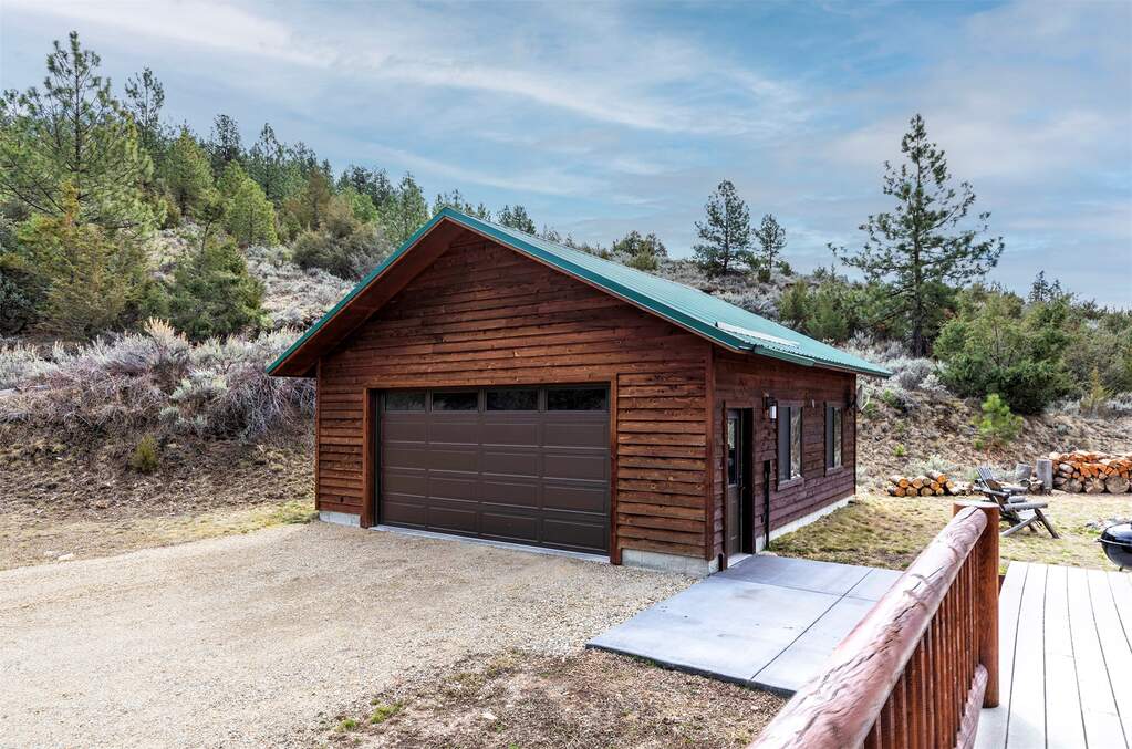 3 Bedroom Single Family Home/House's Image 48