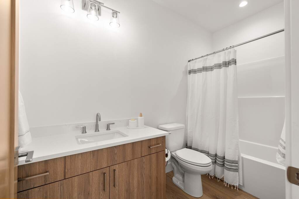 2 Bedroom Villa/Townhouse's Image 23