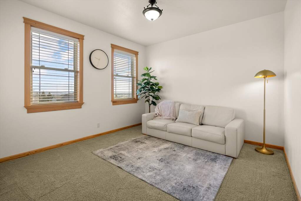 4 Bedroom Single Family Home/House's Image 16