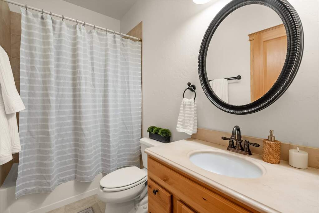 4 Bedroom Single Family Home/House's Image 22