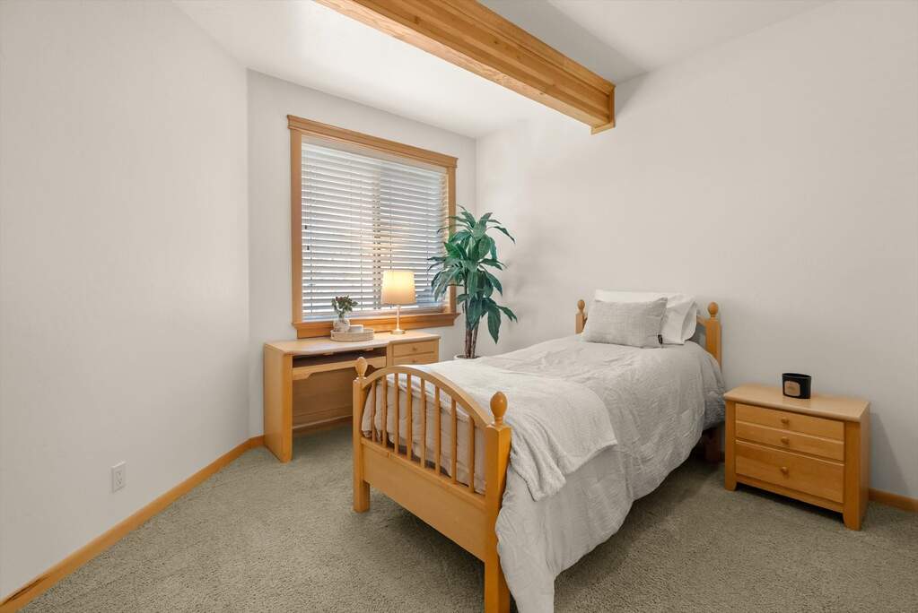 4 Bedroom Single Family Home/House's Image 23