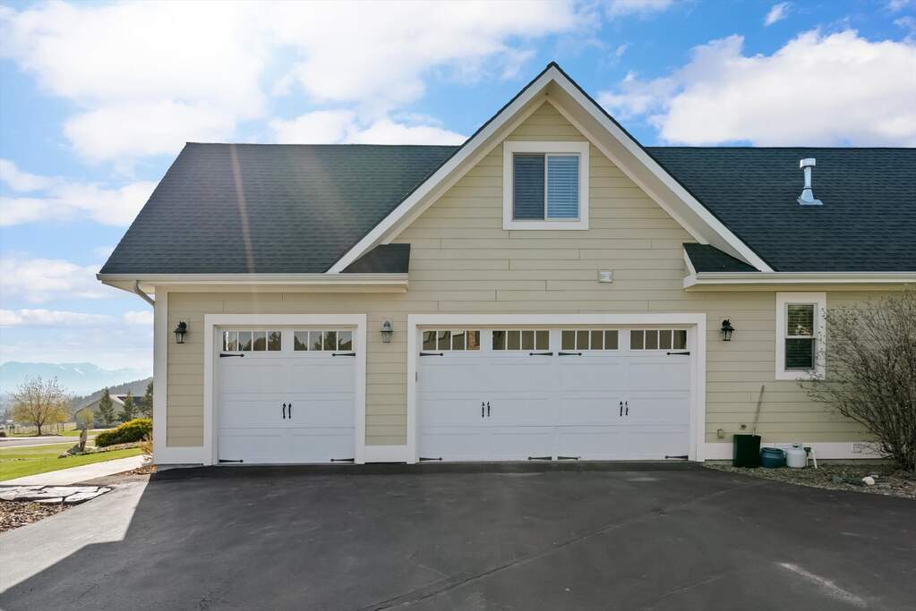 4 Bedroom Single Family Home/House's Image 30