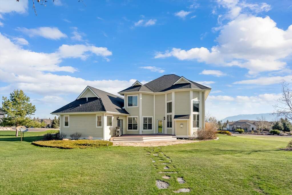 4 Bedroom Single Family Home/House's Image 32