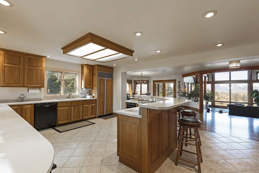 3 Bedroom Single Family Home/House's Image 37
