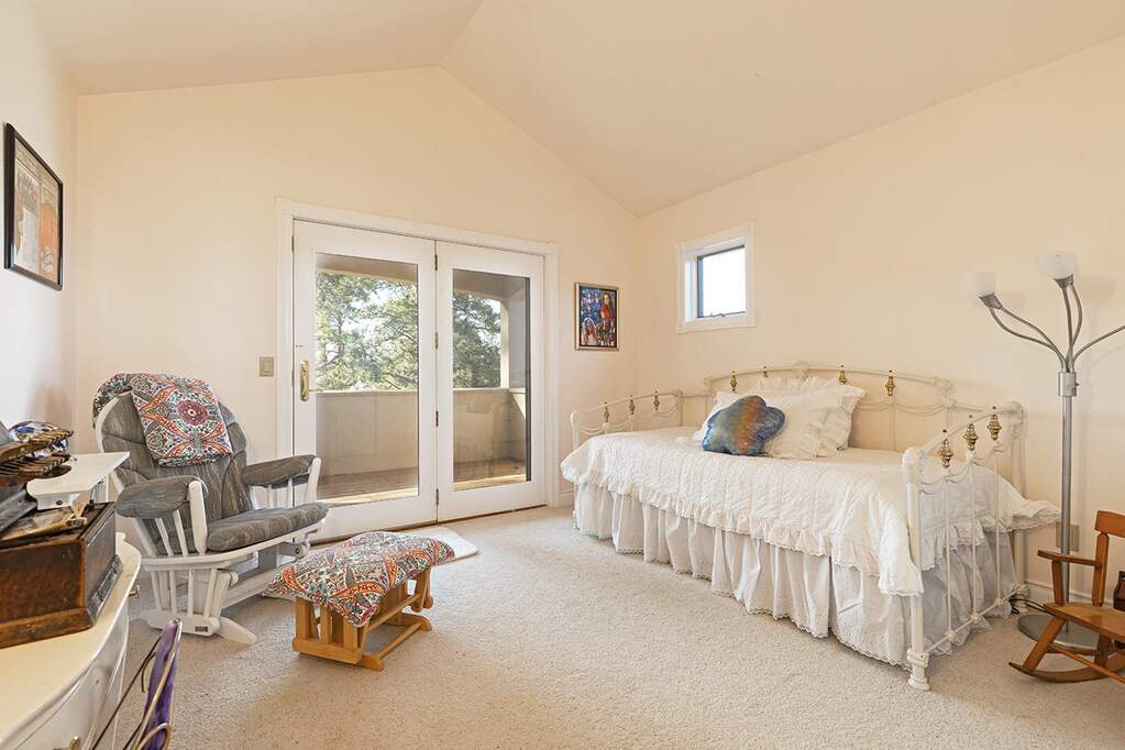 3 Bedroom Single Family Home/House's Image 54