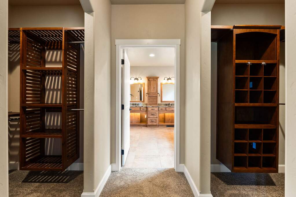 5 Bedroom Single Family Home/House's Image 22