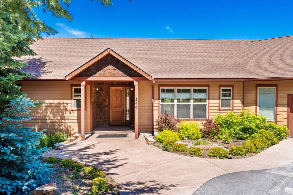 5 Bedroom Single Family Home/House's Image 36