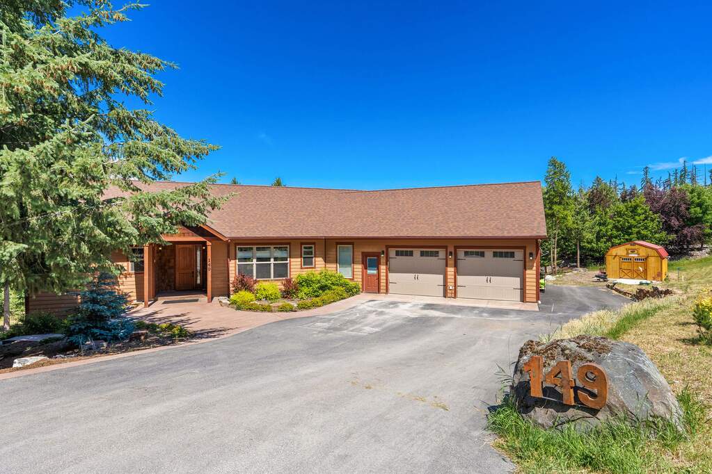 5 Bedroom Single Family Home/House's Image 38