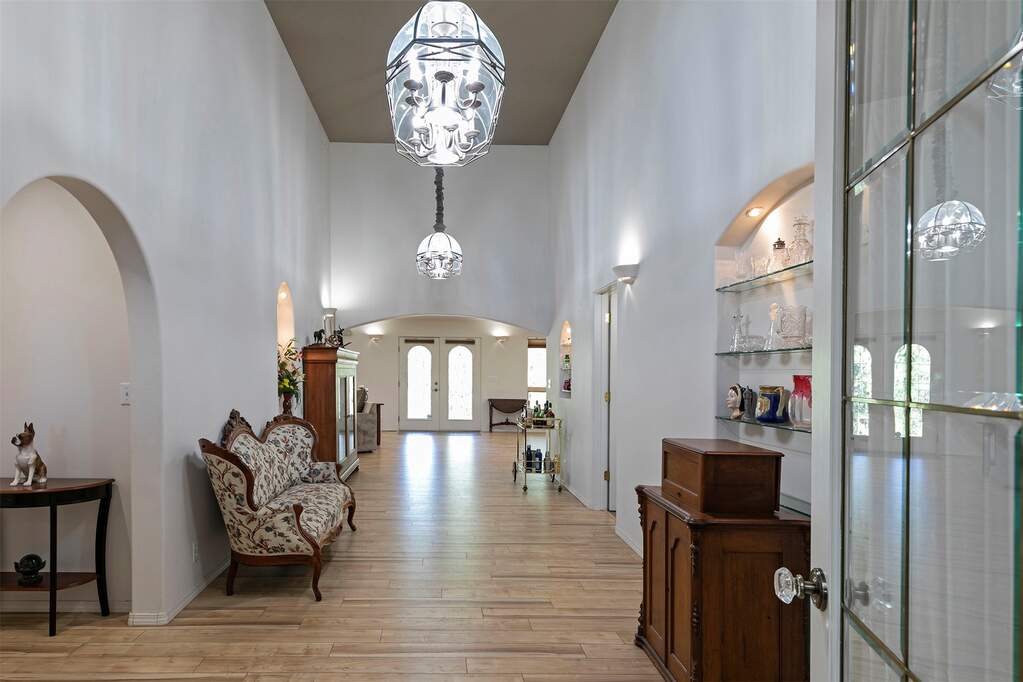 3 Bedroom Single Family Home/House's Image 12