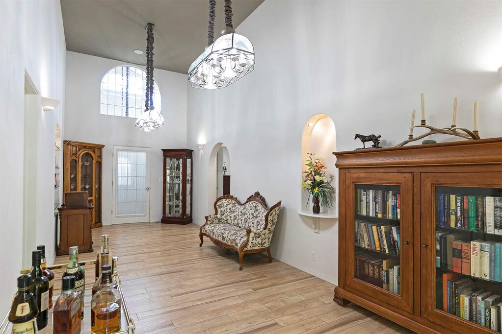 3 Bedroom Single Family Home/House's Image 13