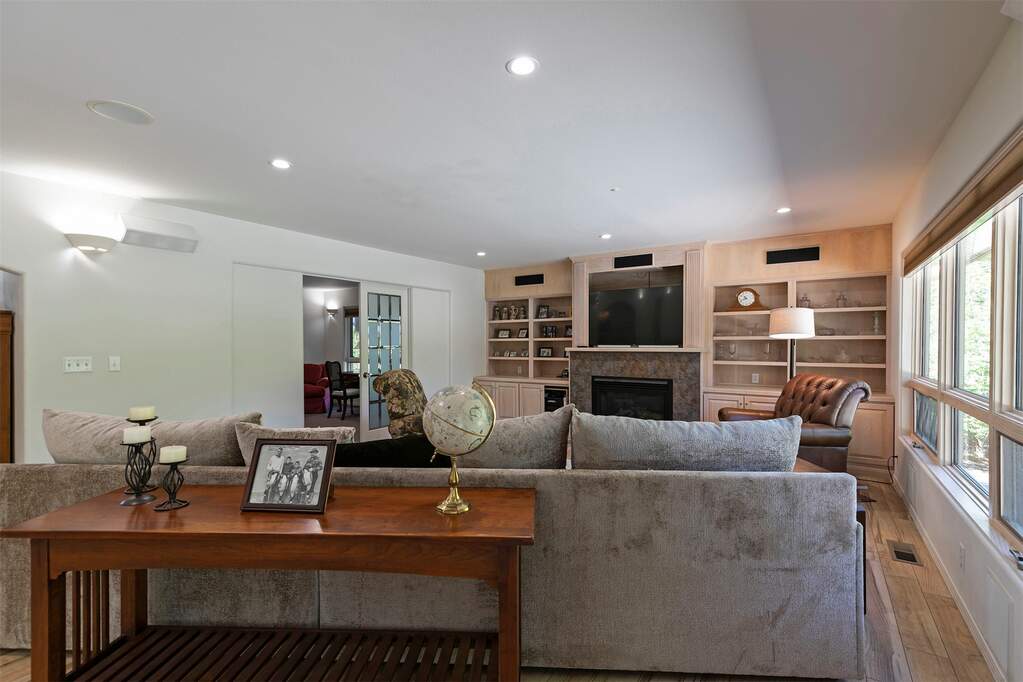 3 Bedroom Single Family Home/House's Image 16